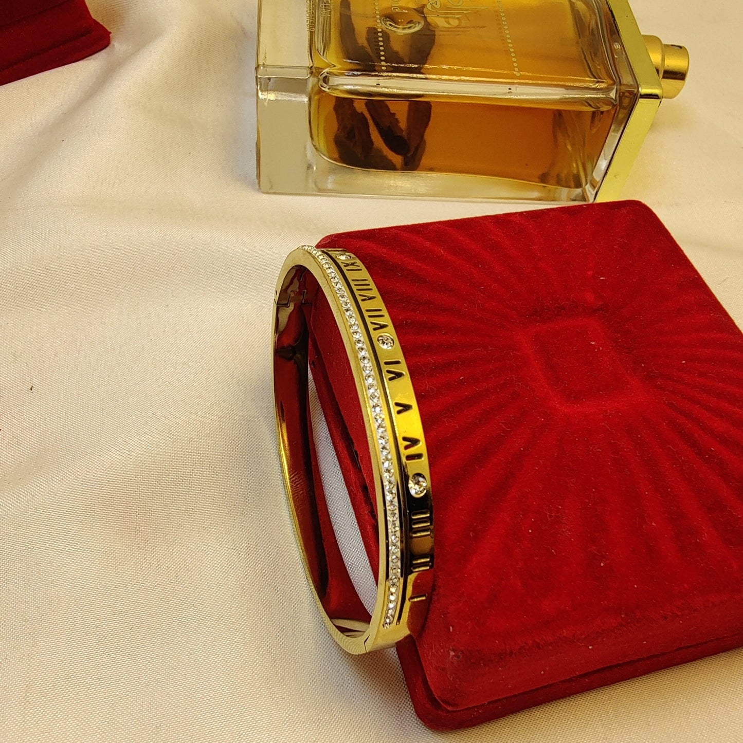 Roman Bracelet with Diamond Layer