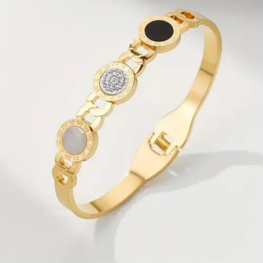 GOLD & DIAMOND ROMAN NUMERAL BANGLE  (K6)