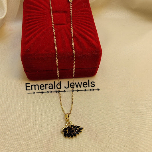 Black Swan Duck  Gold Chain (N2)