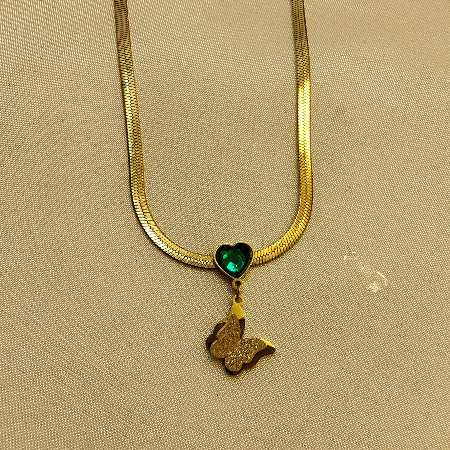 Snake Chain ButterFly Necklace With Beautiful Green Heart