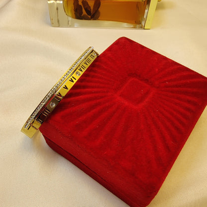 Roman Bracelet with Diamond Layer