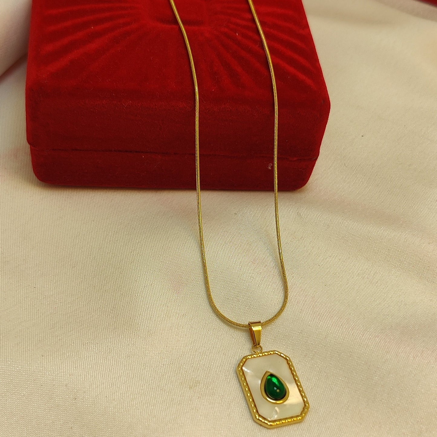 Beautiful green necklace