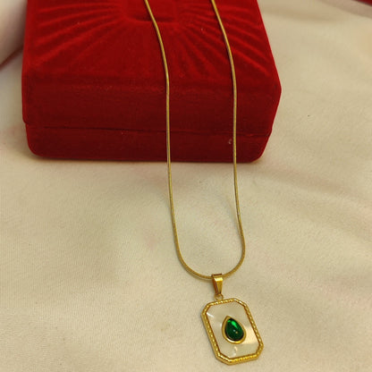Beautiful green necklace