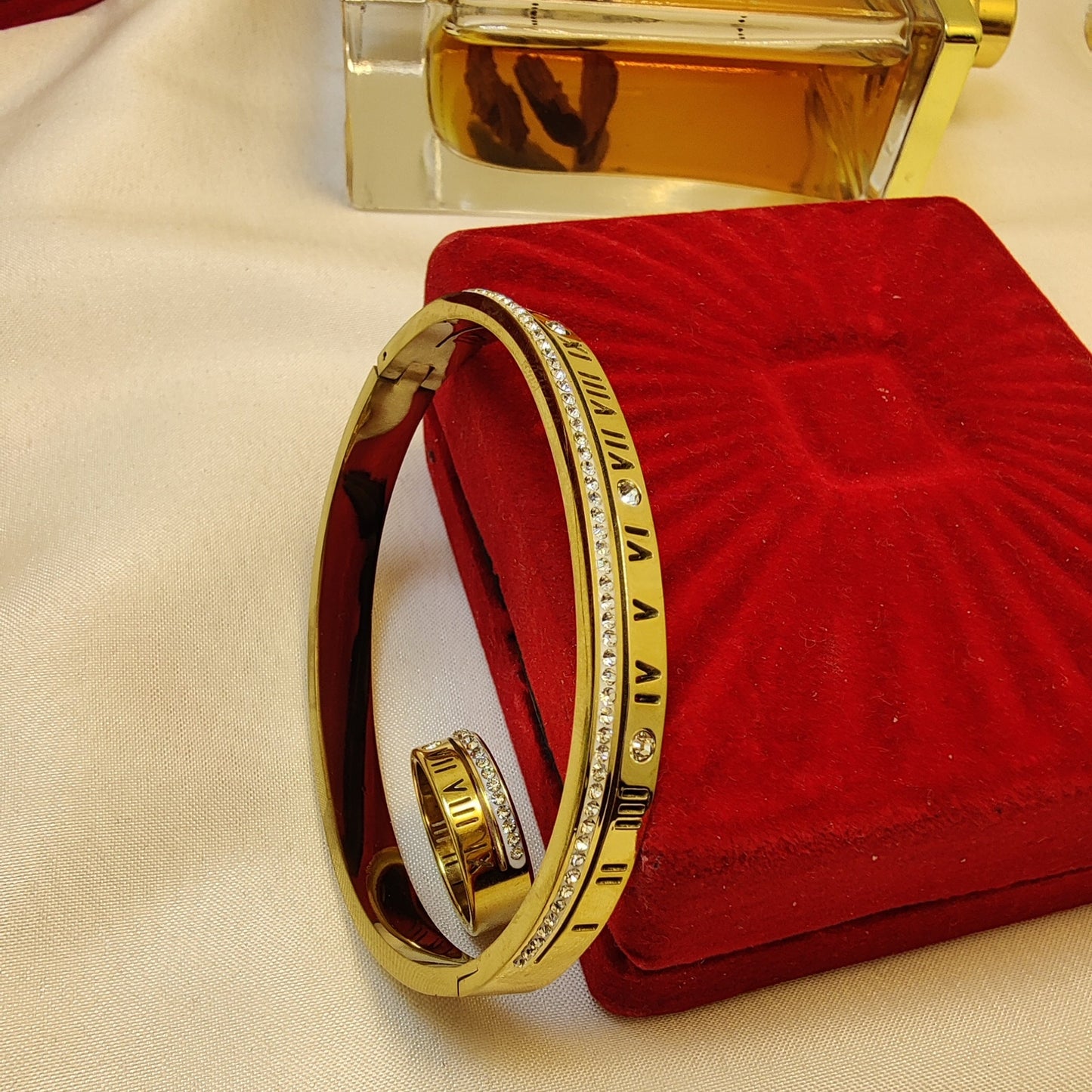 Roman Bracelet With Ring