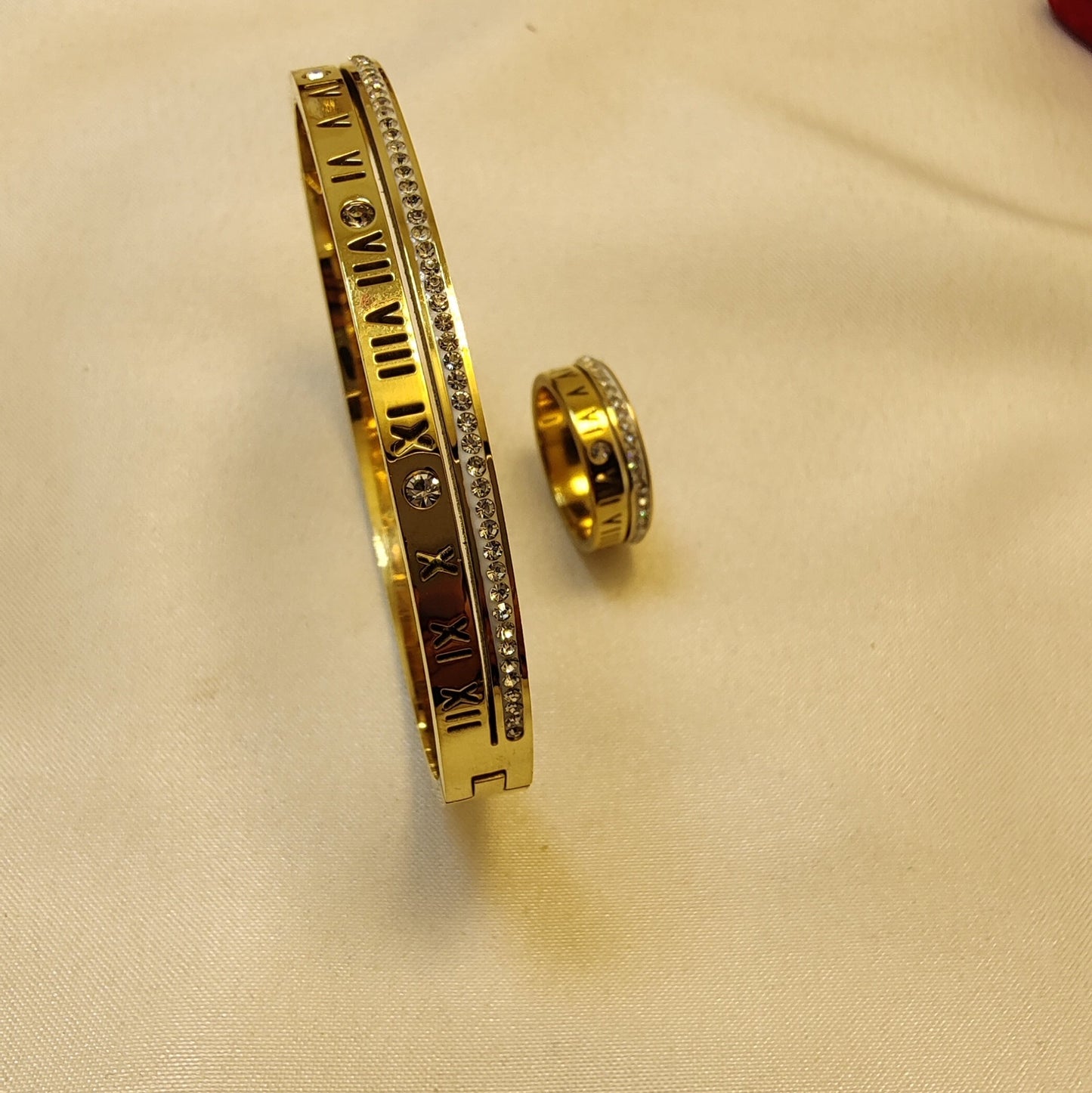 Roman Bracelet With Ring