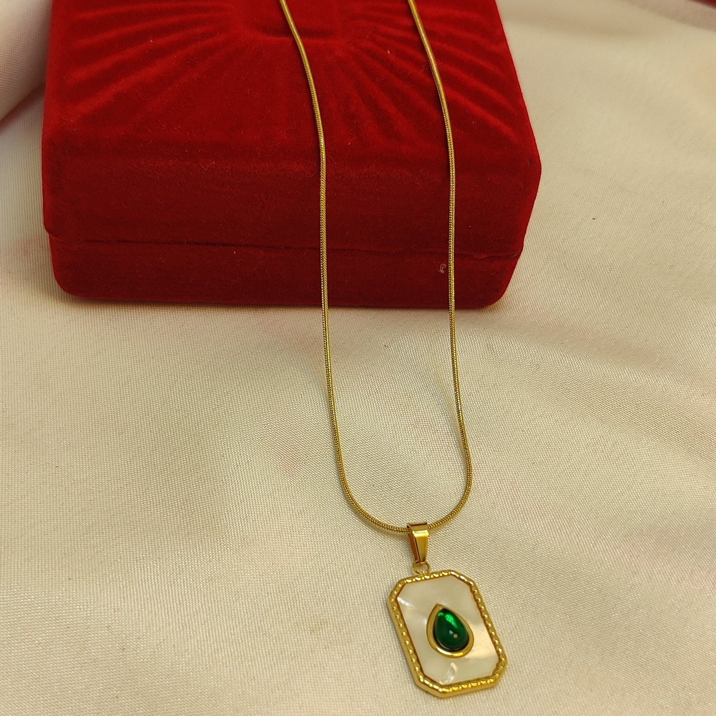 Beautiful green necklace