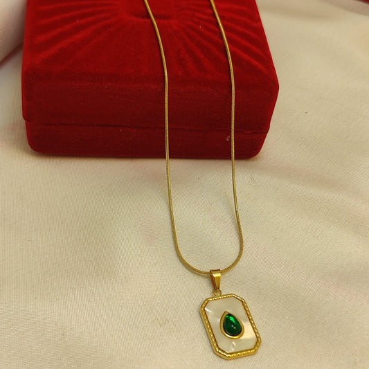 Beautiful green necklace